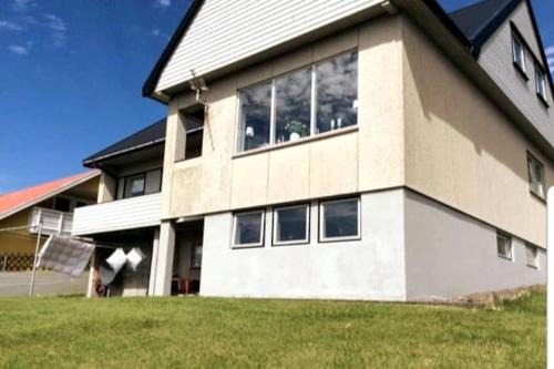 Vagur Appartement | Vágur, Home with a View