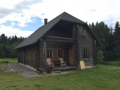 Rouge Maison | Vällamäe talu puhkemaja