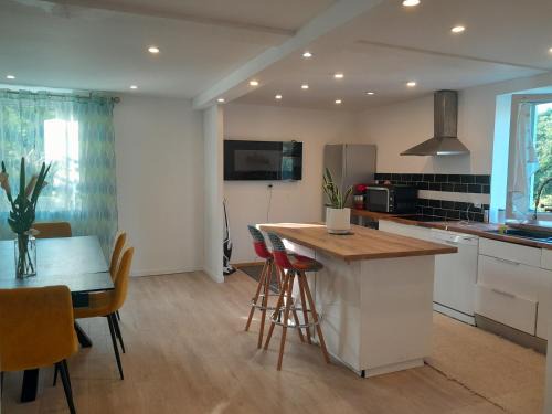 Baigts-de-Bearn Maison | Vacances entre plage et montagnes