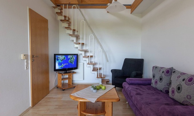 Wremen Appartement | Vacation apartment Lili Marleen 7-14, bright and with a view over the dyke.