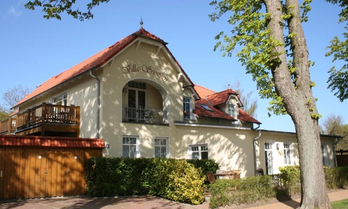 Nienhagen Appartement | Vacation apartment in the Villa Seestern