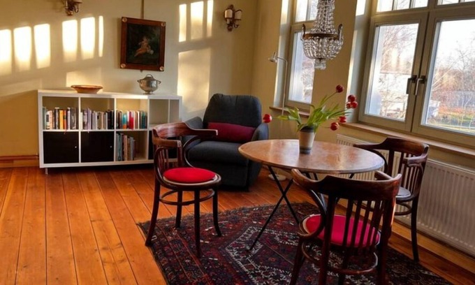 Ribnitz-Damgarten Appartement | Vacation apartment 4 "Light from the south" in the Dechowshof manor house