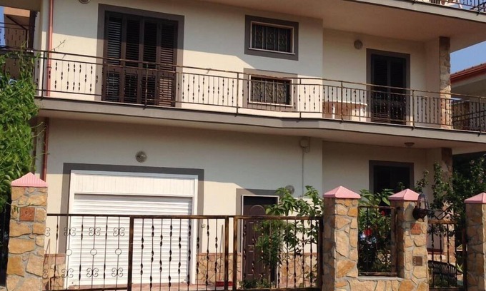 Strongoli Maison | Appartement sur la mer