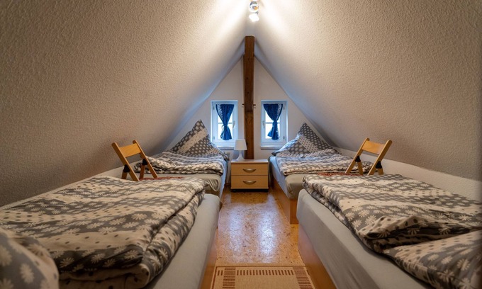 Kolonie Appartement | Vacation apartment Kiebitz - Thatched plank house Zum Heuschober