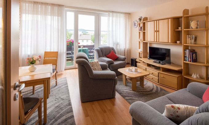 Reinhardshausen Appartement | Vacation apartment Rose - Guesthouse Nöchel
