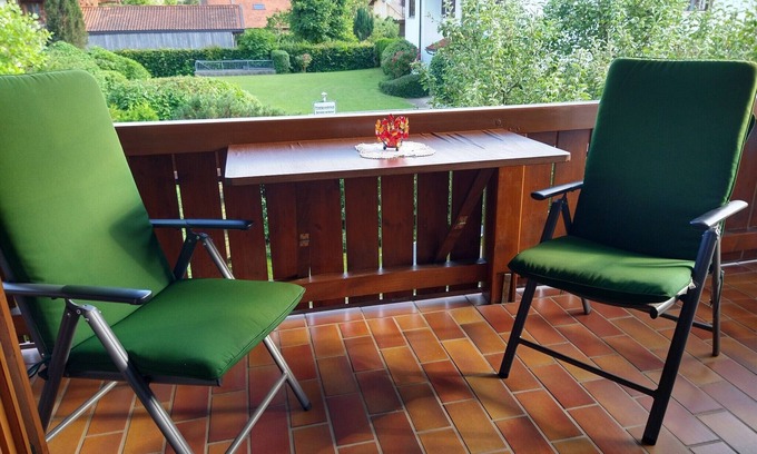 Marquartstein Appartement | Vacation apartment Achental, 2-4 persons, 80 sqm, 2 sep. Bedroom, WLAN, Balcony