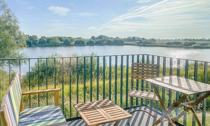 Norderhafen Appartement | Vacation apartment Auszeit am Deich on Nordstrand for up to 4 people