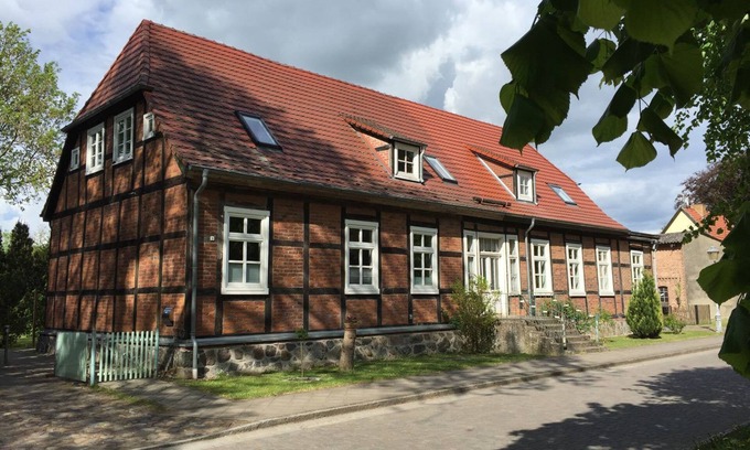 Ivenack Appartement | Appartement / app. pour 4 personnes avec 68m² à Ivenack (65331)
