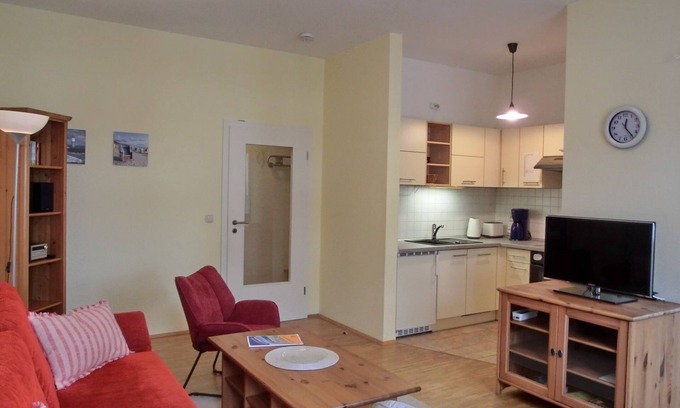 Seeheilbad Graal-Muritz Appartement | Vacation apartment LVC11 - 2-room apartment for 4 pers. with WLAN, pets allowed
