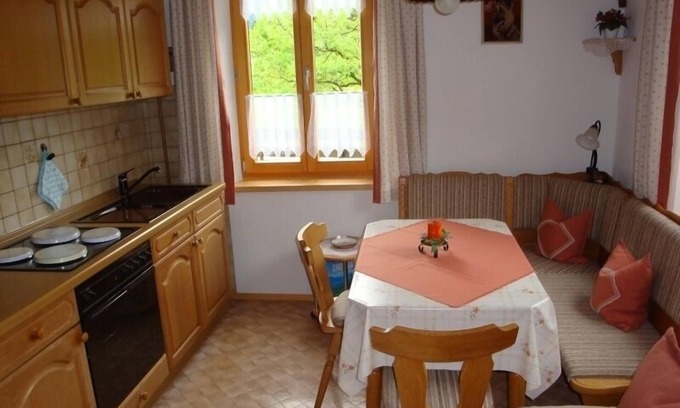 Unterwoessen Appartement | Ferienwohnung 60 m², 2-4 Personen, 2 Schlafzimmer, Wohnküche, WLAN, Terrasse, Nichtraucher