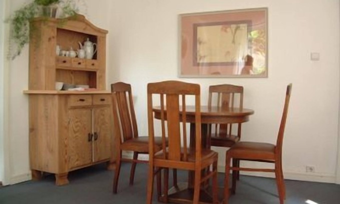 Blasewitz Appartement | Vacation apartment for 2 to 5 people (approx. 75 m2) on the garden floor