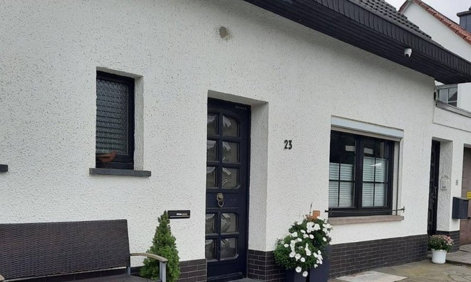 Waxweiler Appartement | Vacation apartment Holiday Prümtal - 4-bed vacation apartment shower/WC