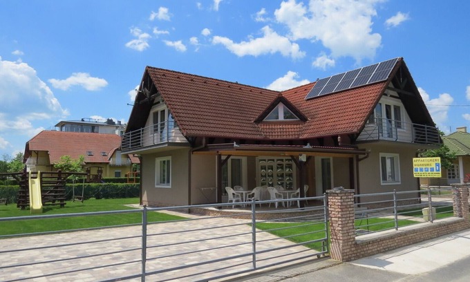 Balatonlelle Appartement | Appartement / app. pour 7 personnes avec 80m² à Balatonlelle (125042)