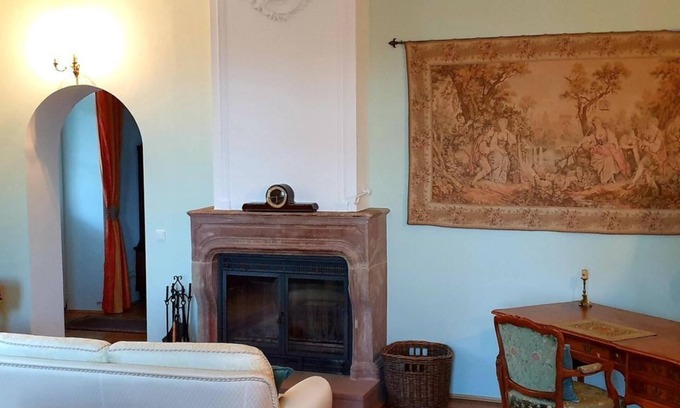 Hilbringen Appartement | Vacation apartment in the castle "Leonhard von Konstorf" - Hilbringen Castle