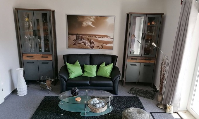 Lalendorf Appartement | Vacation apartment Seezugang - Holiday apartments by the lake in the center of Mecklenburg