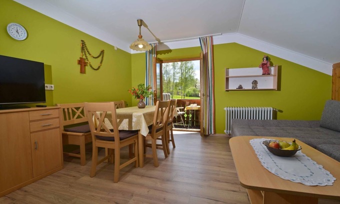 Arnbruck Appartement | Vacation apartment with 2 bedrooms, each with a balcony