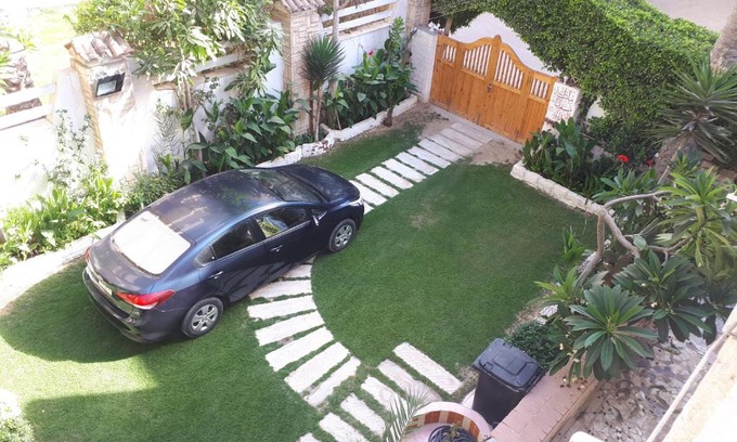 Ad-Dukhaylah Maison | Vacation Apartments in a Private Villa with Private Beach Access