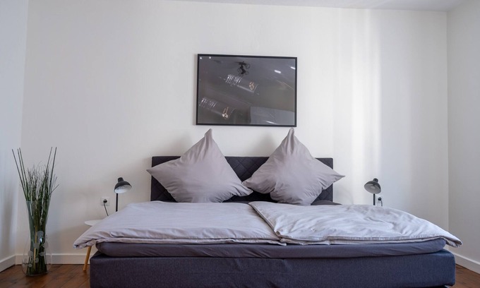 Guels Appartement | Vacation at the winery - vacation apartment "Bienengarten" in Koblenz