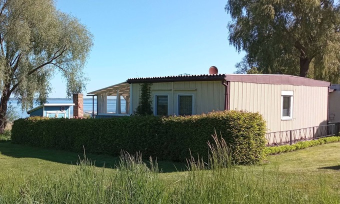 Kummerow Maison | Vacation bungalow directly on Lake Kummerow
