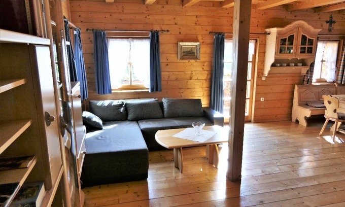 Bad Koetzting Appartement | Vacation home (100sqm) with two balconies and terrace