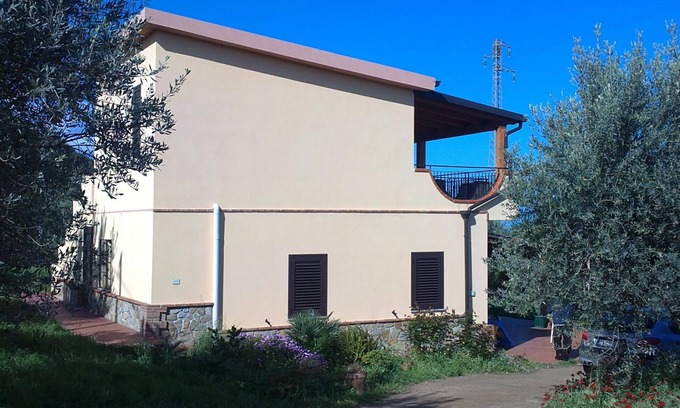Caronia Maison | Vacation Home 'Bilocale Con Terrazzo Vista Mare' with Terraces & Wi-Fi