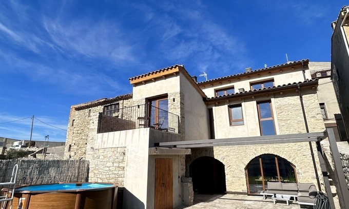 Llorac Maison | Vacation Home "Cal Bertran" with Private Pool, Shared Terrace & Wi-Fi