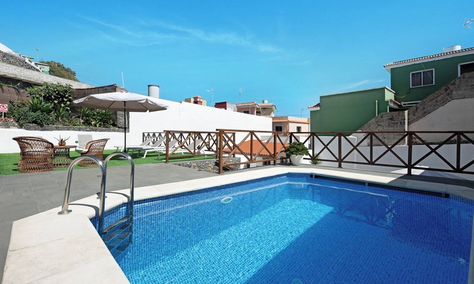 La Guancha Maison | Maison "Casa Margarita", avec vue sur les montagnes, piscine, terrasse et Wi-Fi