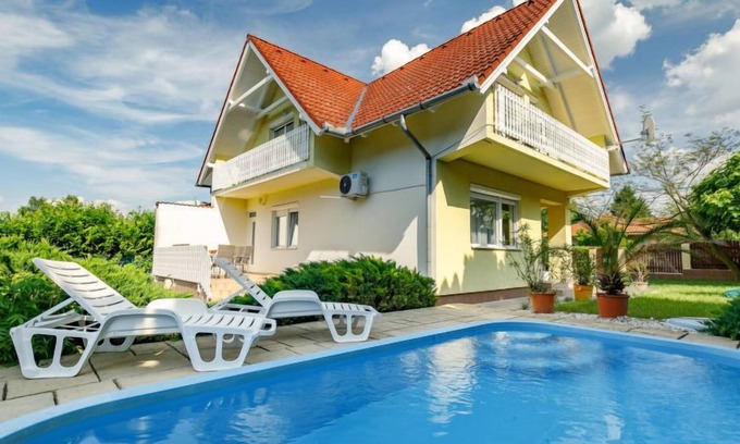 Balatonszarszo Maison | Maison Edina by Interhome