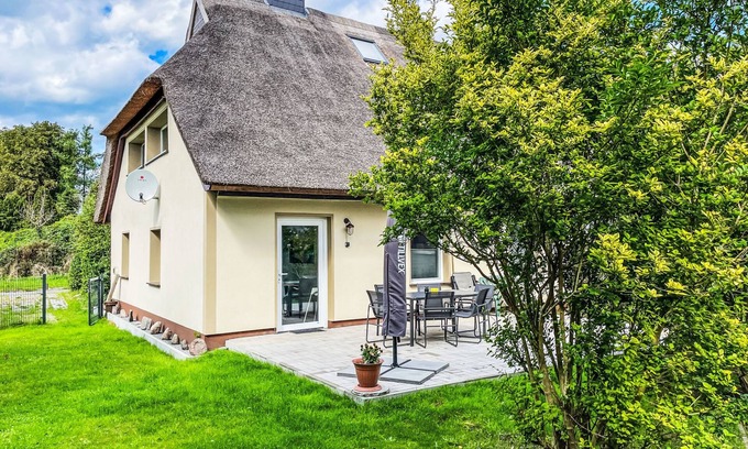 Roevershagen Maison | Vacation home Emilie by Interhome