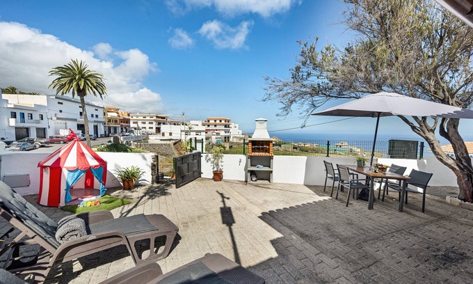 Santa Barbara Maison | Maison de vacances 'Casa Evarista' avec vue sur la mer, terrasse privée et Wi-Fi