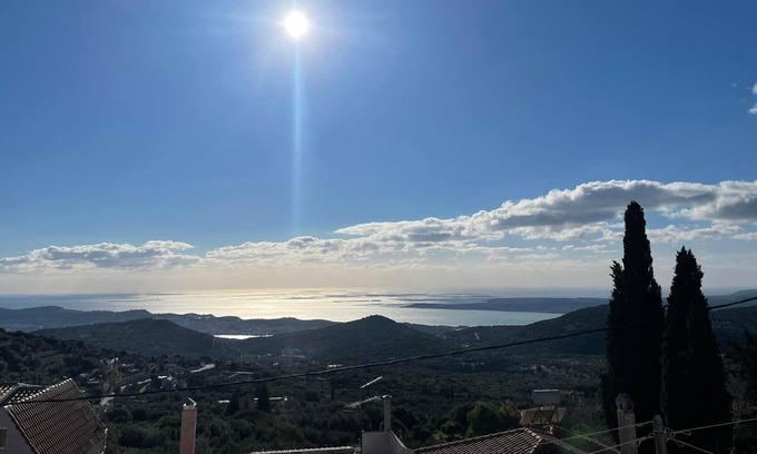Dilinata Maison | Maison de vacances 'Faraggi House' avec vue sur la mer, balcon privé et Wi-Fi.