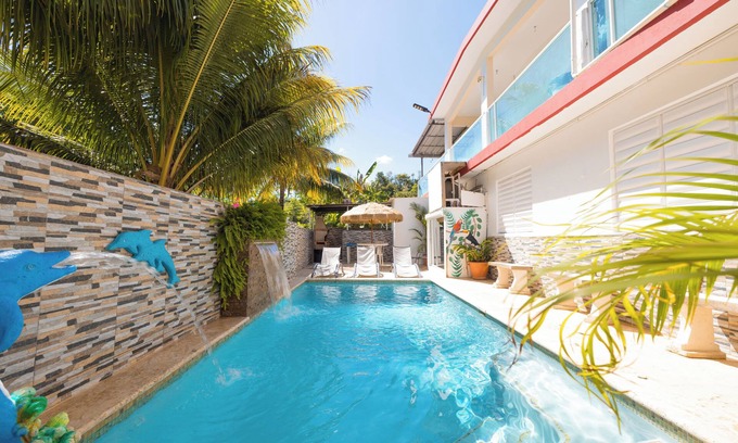 Guayabo Maison | Vacation Home for 20 Guests with 2 Private Pools