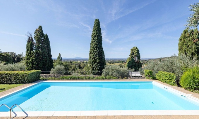 Pergo Maison | Vacation home for 8 guests with 250m² in Cortona (273277)