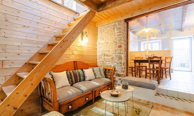 Nuaille d'Aunis Maison | Maison "Gîte La Muscardine, avec spa", terrasse privée et Wi-Fi