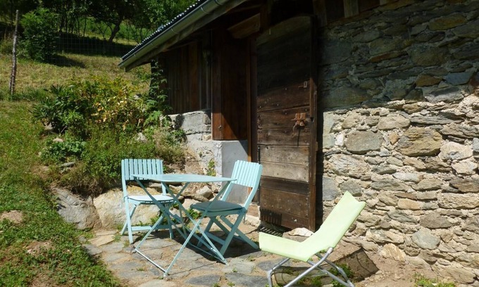 La Lechere Maison | Vacation Home "Grany Authentique Maison Montagne" with Private Garden