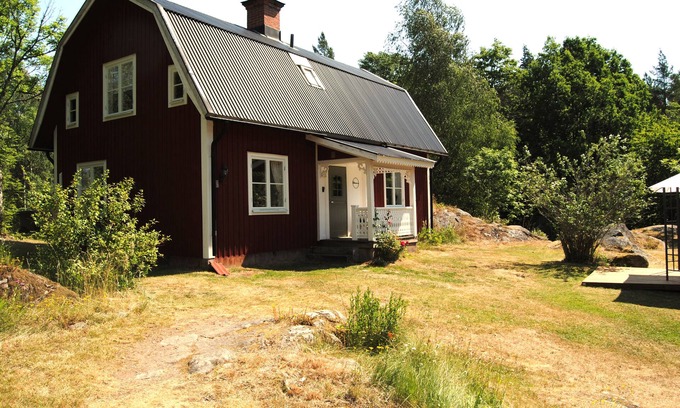 Vimmerby Maison | Vacation home Grimsebo in an idyllic secluded location - pure nature!