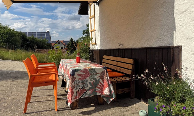 Hollfeld Maison | Vacation home - Happy by the stream