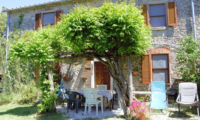 Montieri Maison | Vacation home in the heart of Tuscany Podere Pozzuolo, Casa Gelsomino