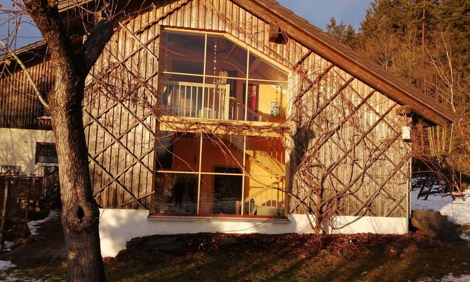 Waffenbrunn Maison | Vacation home in the wasteland