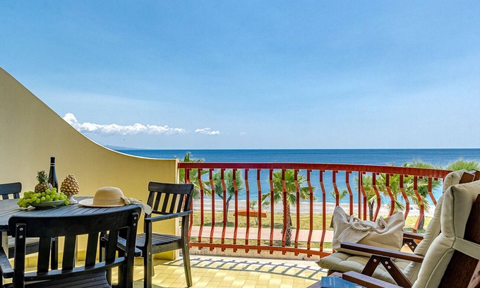 Nizza di Sicilia Appartement | Vacation home on the waterfront of Nice of Sicily
