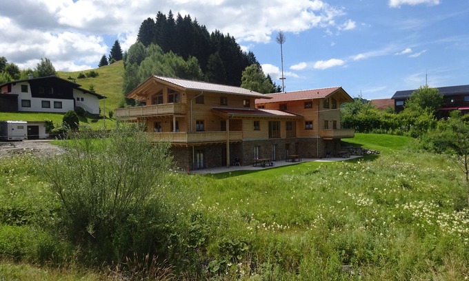 Jungholz Chalet De Ski | Vacation home Jungholz: Cozy chalet - where the Allgäu and Tyrol "kiss"