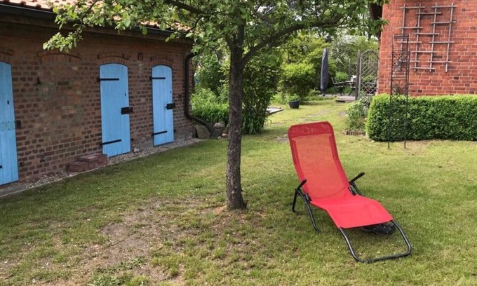Prezelle Maison | Vacation home "Kliesenpetter" with quiet terrace and garden
