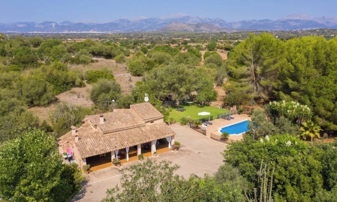 Majorca Maison | Maison de vacances "Lletreres" avec terrasses privées, piscine privée et Wi-Fi