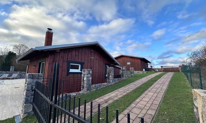 Dolgen am See Maison | Vacation home MILA - with pool, sauna, whirlpool, 5000 square meters of private grounds and