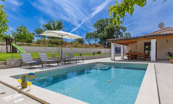 Orihi Maison | Maison Nina by Interhome