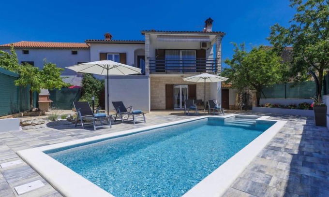 Sajini Maison | Maison Reaa by Interhome