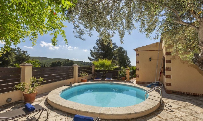 El Castell de Montornes Maison | Maison Rossi by Interhome