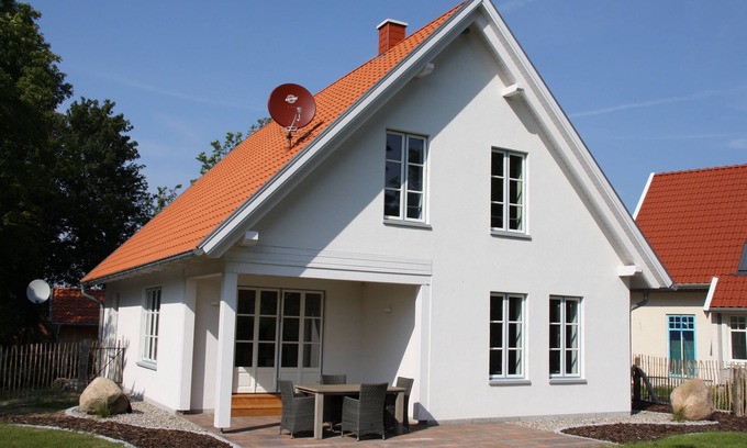 Rosenhagen Maison | Excl. Maison de vacances "Seegarten" près de la plage avec sauna, cheminée, WiFi gratuit
