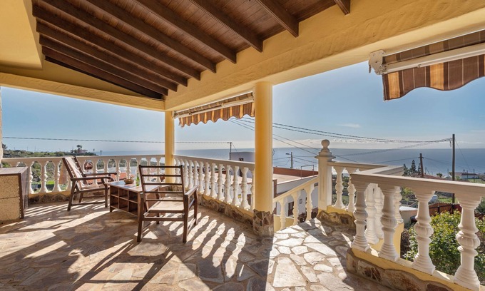 Taucho Maison | Maison de vacances 'Tenades' avec vue sur la mer, Wi-Fi et climatisation