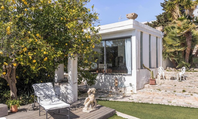 Calamayor Maison | Maison de vacances "Torre Blanca" avec vue sur la mer, piscine partagée et Wi-Fi